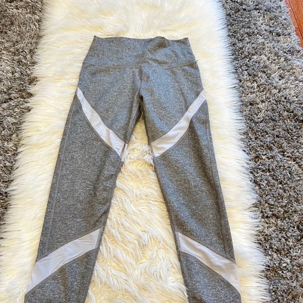 Grey leggings